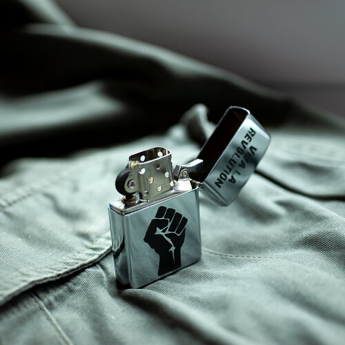      Zippo.         -     , -, 